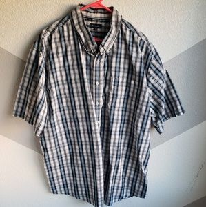 Croft&Barrow short sleeve button down plaid